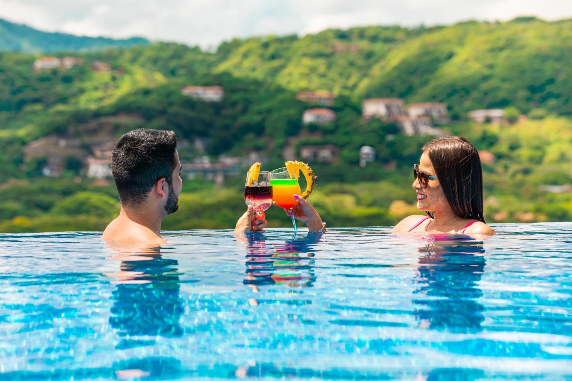 Condovac La Costa All Inclusive Playa Hermosa  Kültér fotó